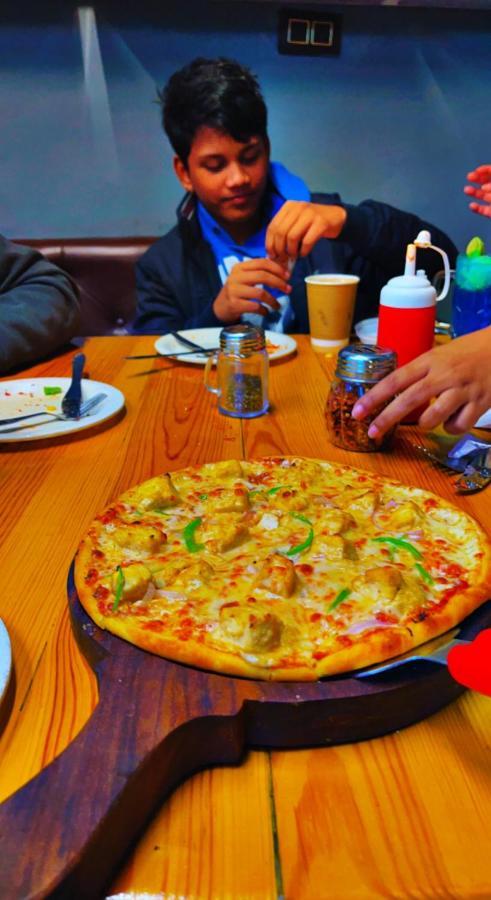Everest Guest House Gulmarg Luaran gambar