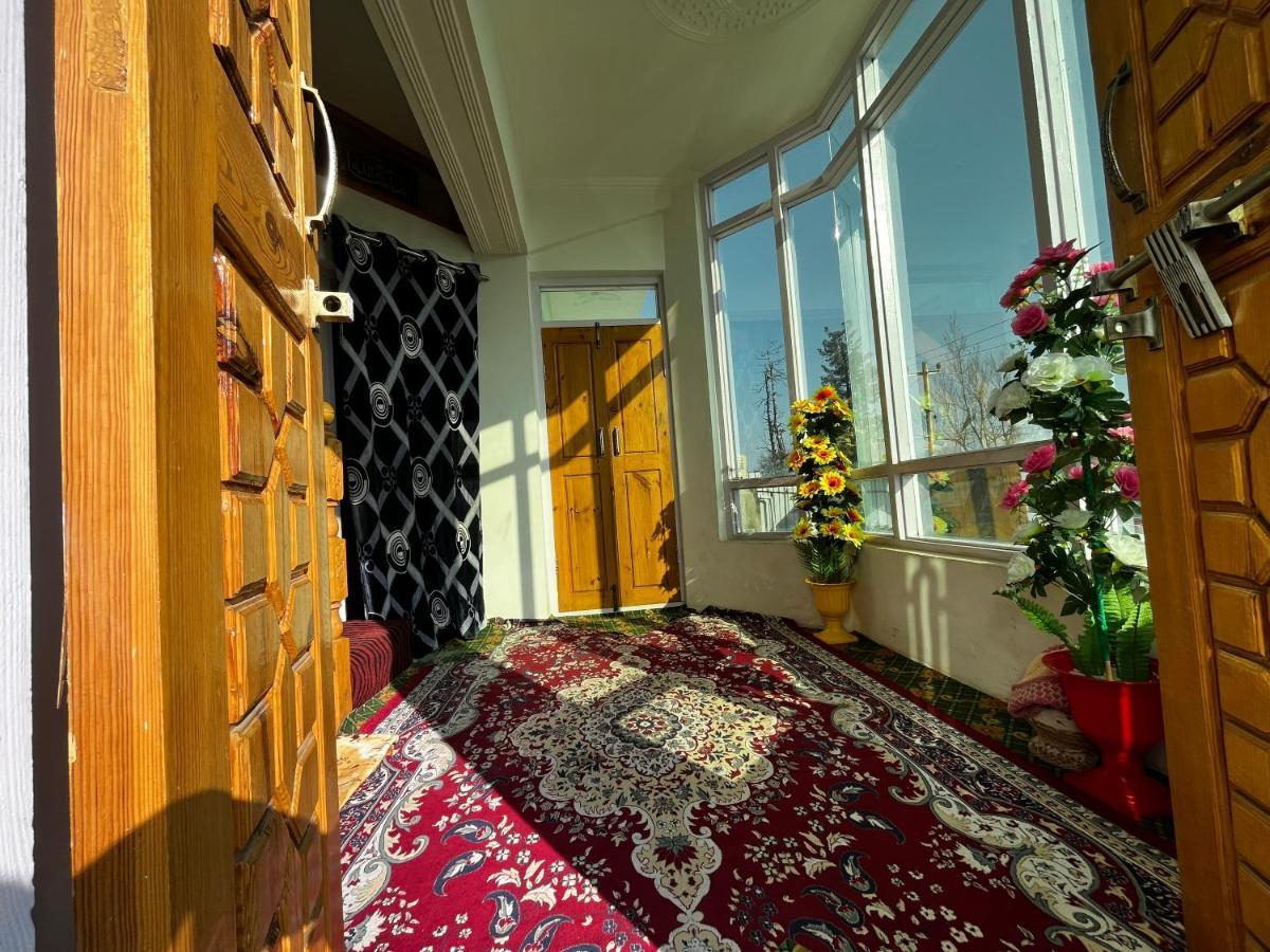 Everest Guest House Gulmarg Luaran gambar