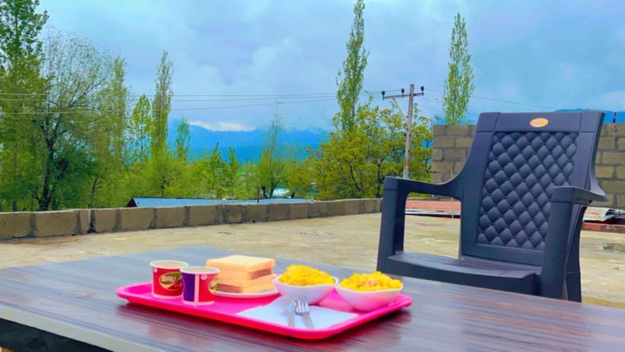Everest Guest House Gulmarg Luaran gambar