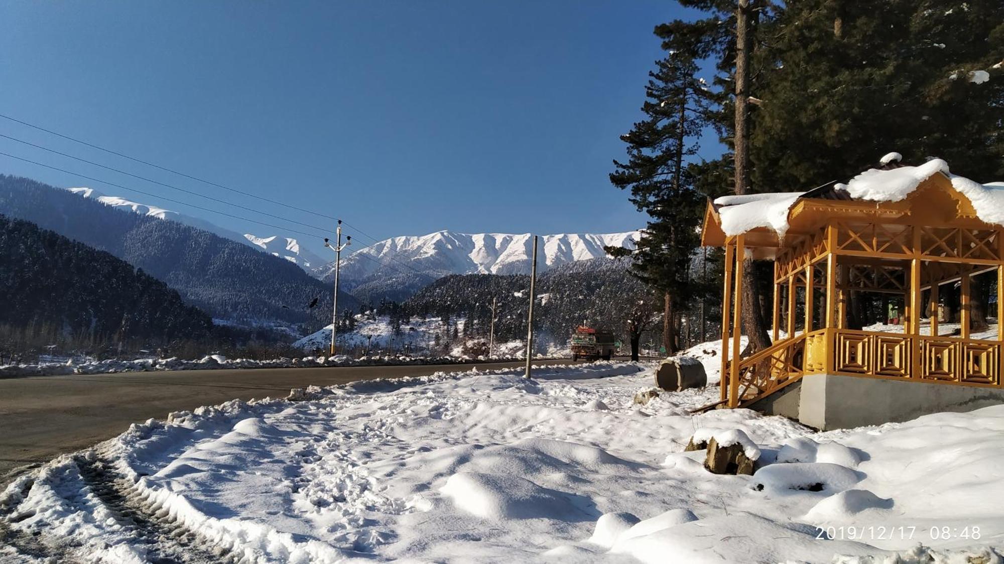 Everest Guest House Gulmarg Luaran gambar