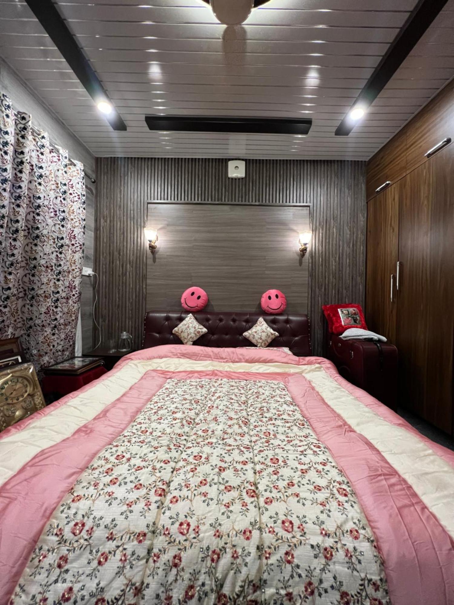 Everest Guest House Gulmarg Luaran gambar