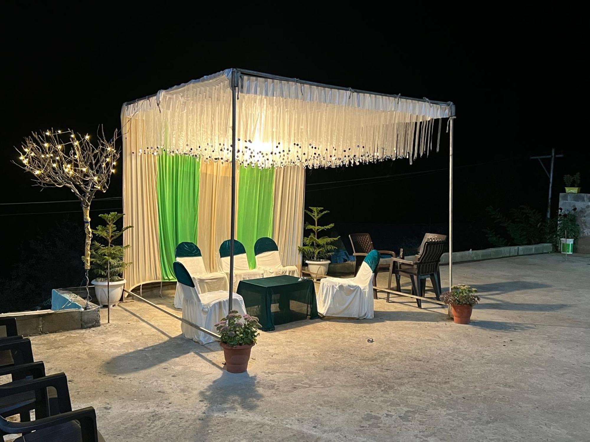 Everest Guest House Gulmarg Luaran gambar