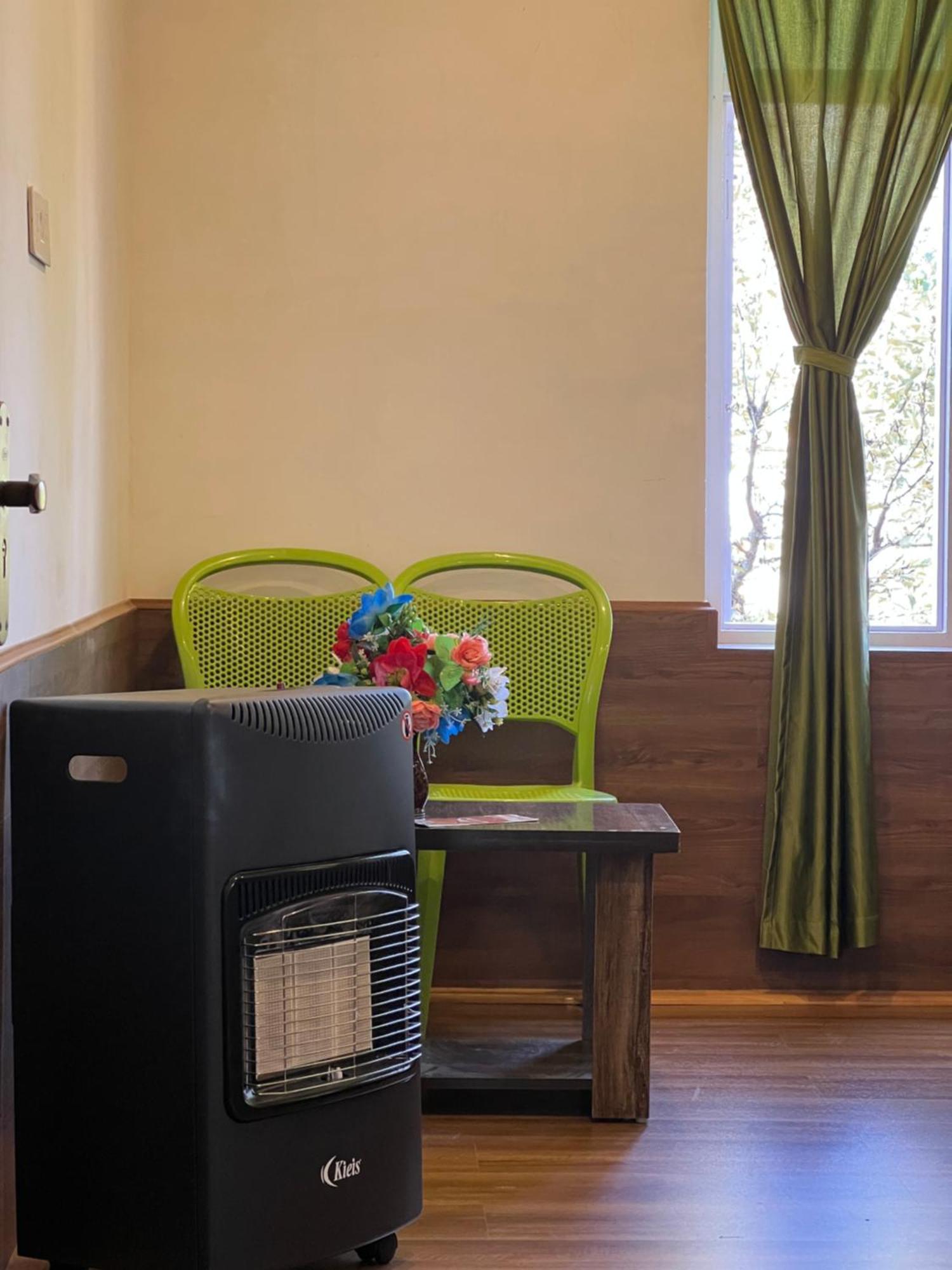 Everest Guest House Gulmarg Luaran gambar